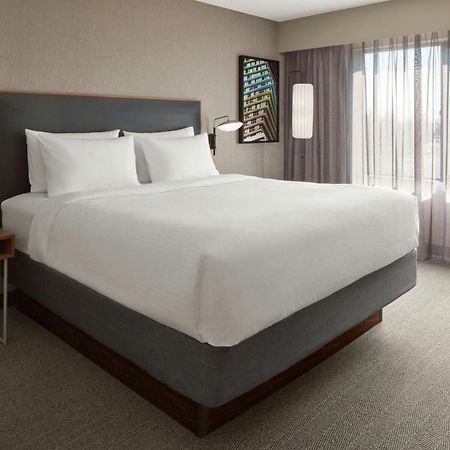 Courtyard By Marriott Mississauga-Airport Corporate Centre West Exterior foto