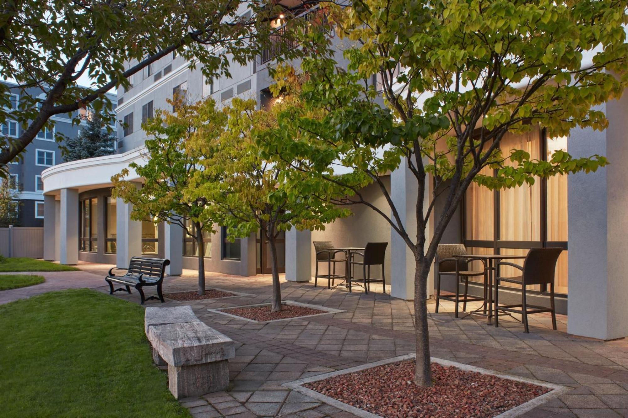 Courtyard By Marriott Mississauga-Airport Corporate Centre West Exterior foto